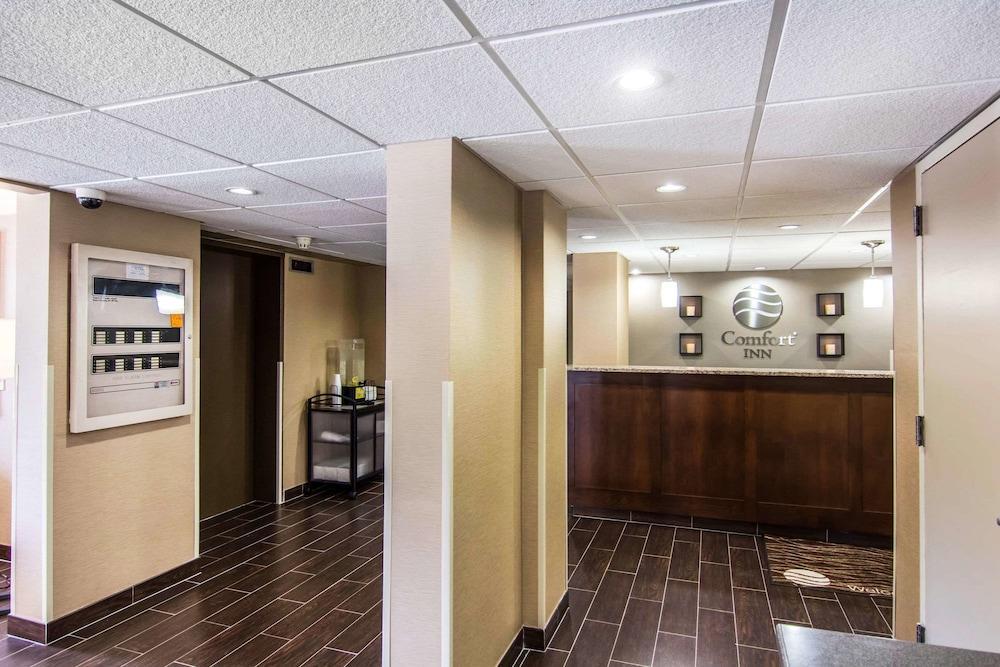 Red Roof Inn & Suites Newport News Esterno foto